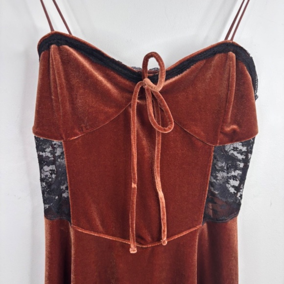 Urban Outfitters Faith Velvet Slip Dress M Lace Babydoll Fairy Grunge Whimsigoth - Picture 5 of 12